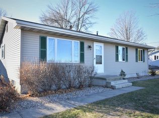 6519 County Rd E, Omro, WI 54963