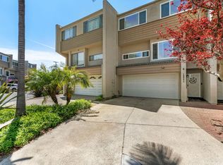 18801 Club Ln, Huntington Beach, CA 92648