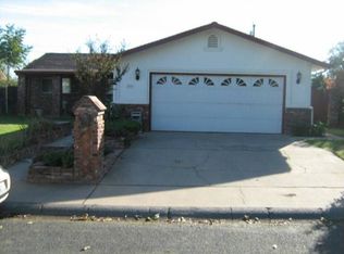 1890 Fernwood Dr, Marysville, CA