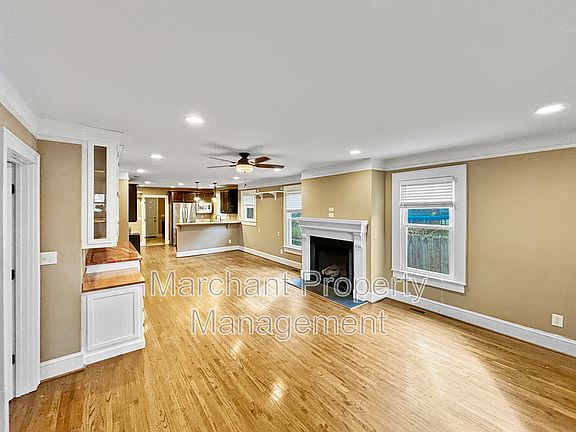 4th image of 113 Central Ave