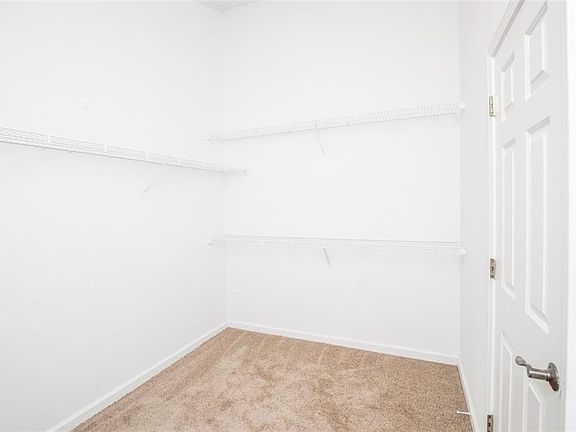 4th image of 110 Saddle Bridge Dr