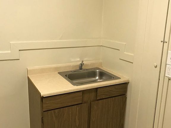 3rd image of 170 Parnassus Ave #1