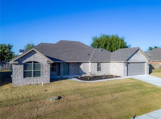 630 Mulberry Ln, Bethel Heights, AR 72764