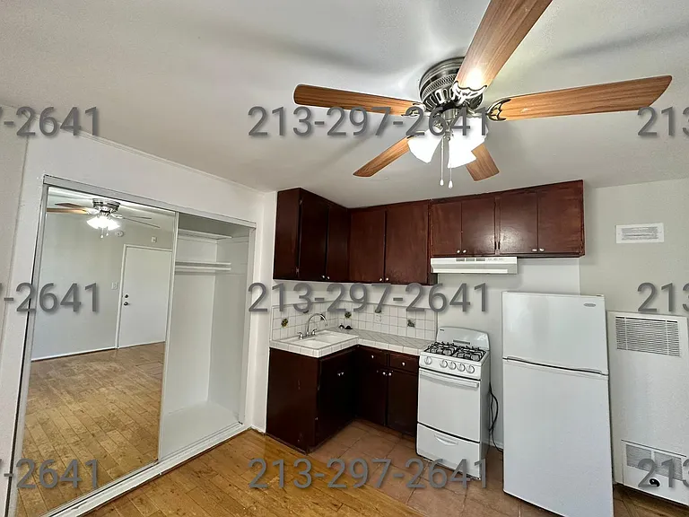 6042 Romaine St #5 — Photo 3