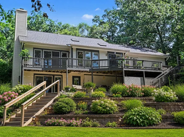 201 Scenic View Dr, Niles, MI 49120