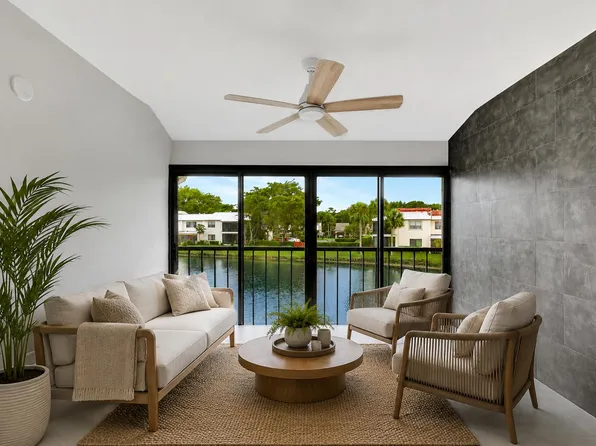 7898 Eastlake Dr APT 7D, Boca Raton, FL 33433