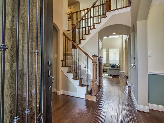 4th image of 2542 Kensington Ln
