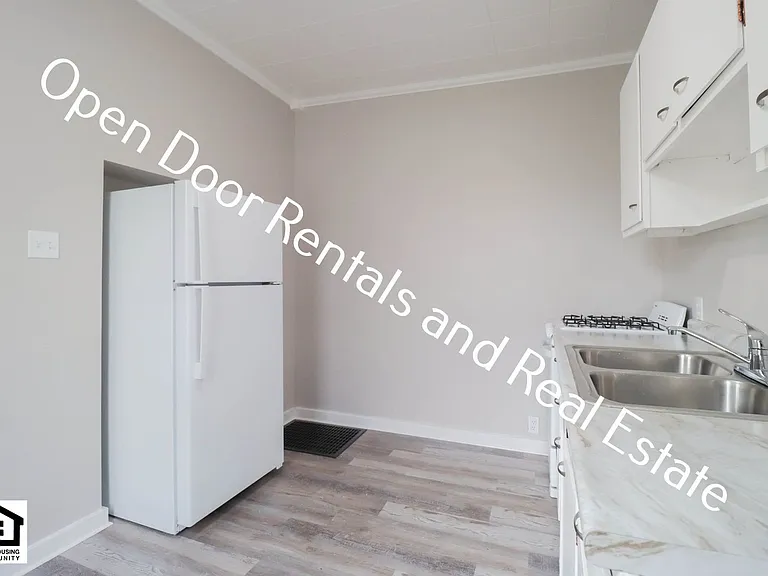 1918 Riedmiller Ave — Photo 6