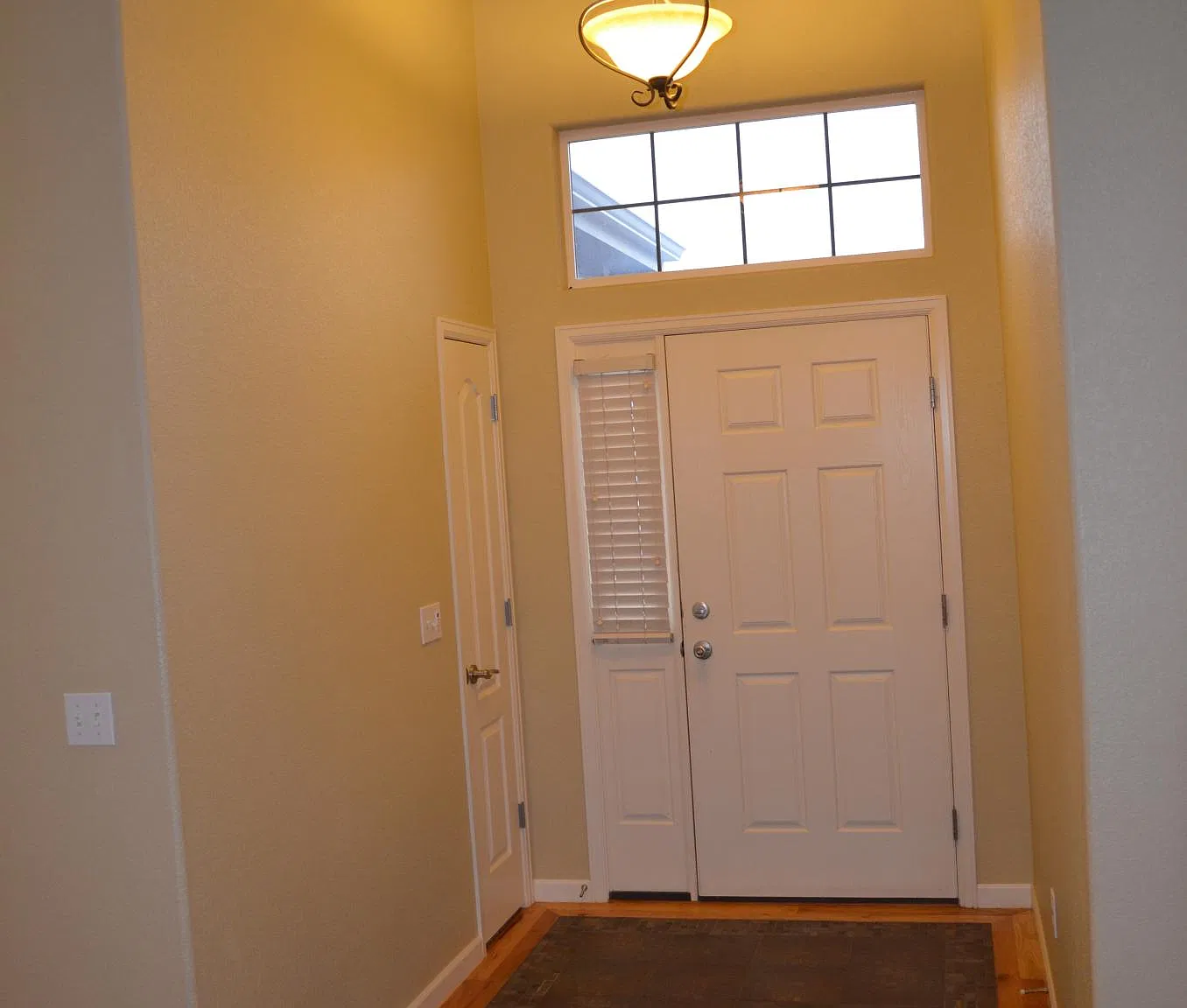 3 bed, 3327 sqft, $2,500 — Photo 4