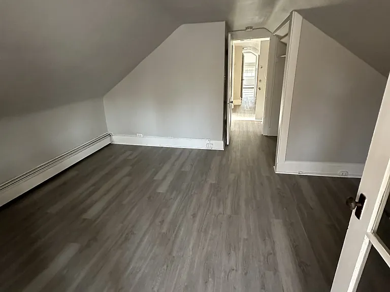 14724 Clifton Blvd #3 — Photo 10
