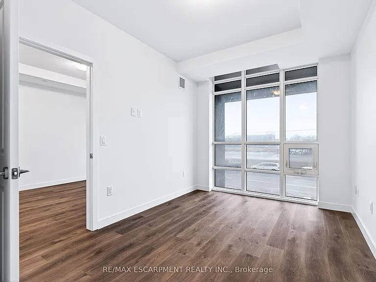 461 Green Rd #220 — Photo 26