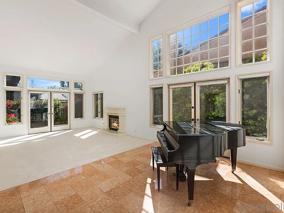 4th image of 3778 Paseo Vista Famosa