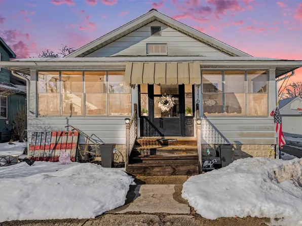 116 W 10th St, Mishawaka, IN 46544