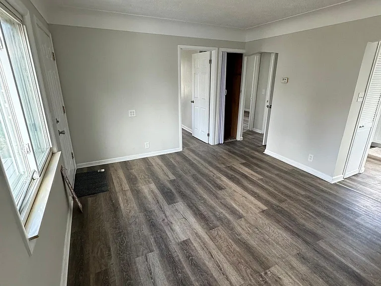 6033 Marvin St — Photo 2