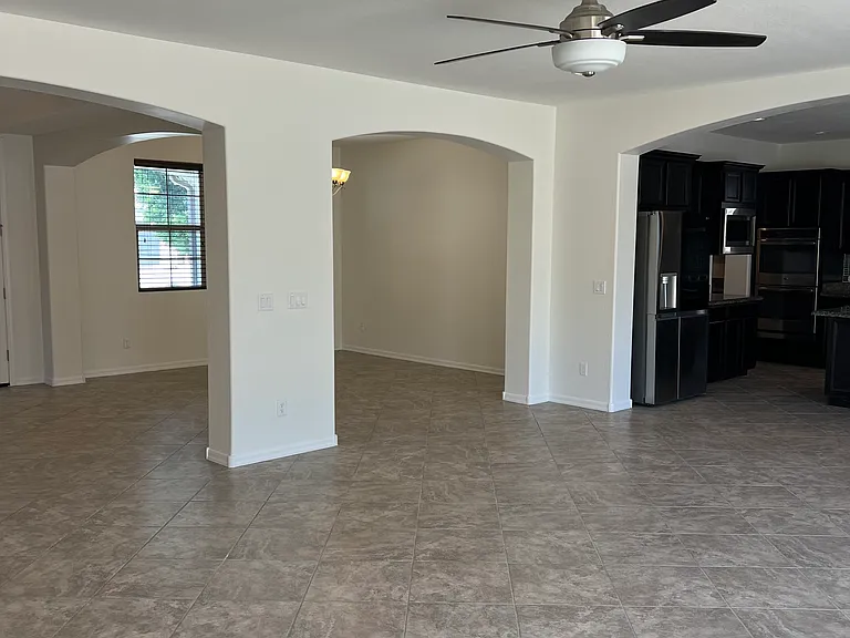 2901 E Iris Dr — Photo 6