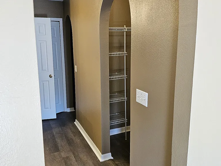 9316 N Dallas Way — Photo 9