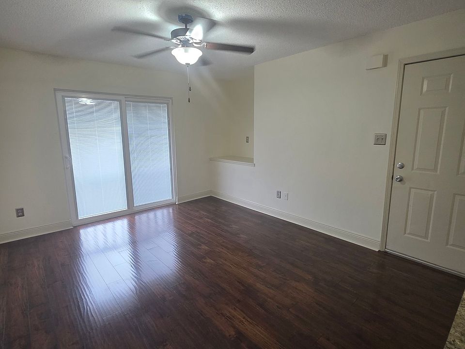 1st image of 4780 Pontchartrain Dr APT 117