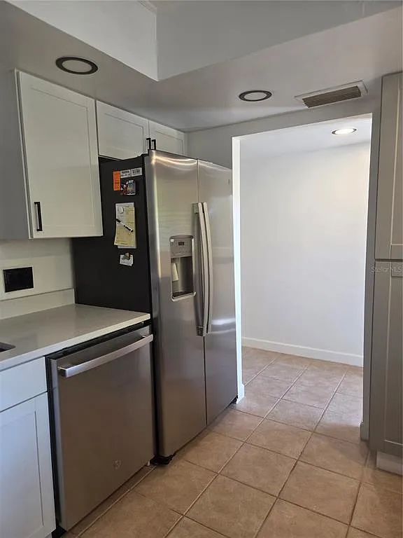 Building Photo - 3062 Eastland Blvd #202