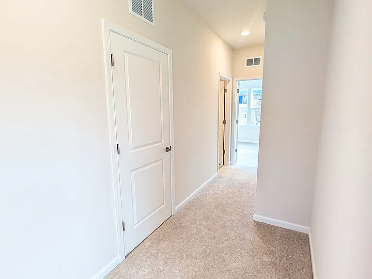6119 Northwest Dr — Photo 8