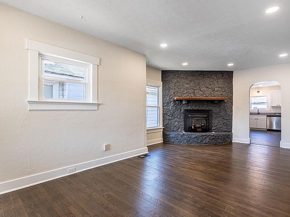 2nd image of 1739 Gondert Ave