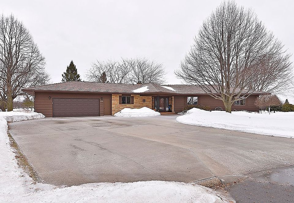 1st image of 955 Olympic Hills Pl NE