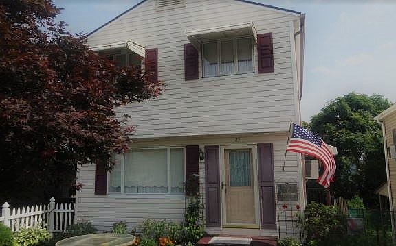 2nd image of 25 Stracke Ave