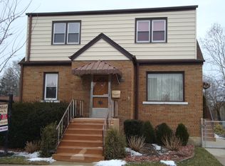 4137 Maple Ave, Lyons, IL 60534