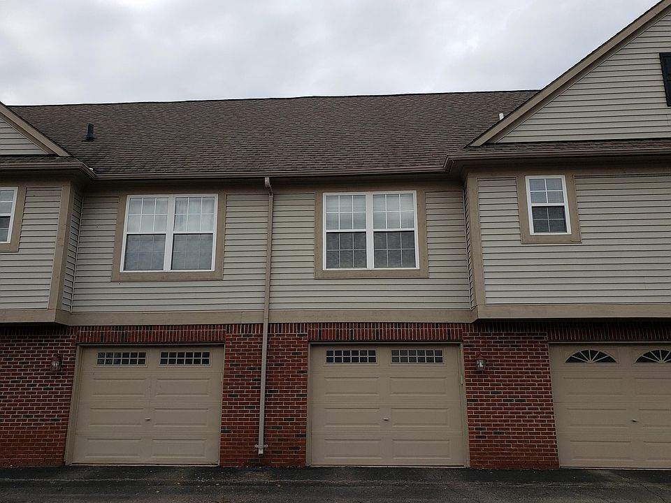 2nd image of 3256 Primrose Ln #4