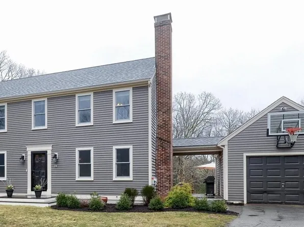 24 Eli Ln, East Falmouth, MA 02536