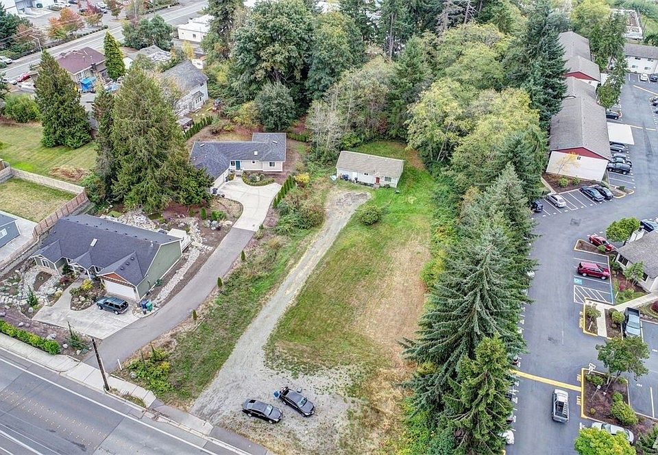 1st image of 6406 208th St SW