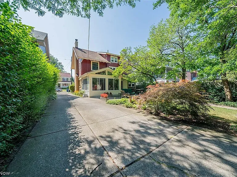 1465 Elbur Ave — Photo 28