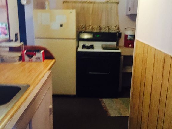 Kitchen all appliances are staying