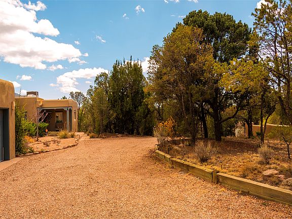 3rd image of 1029 Mansion Ridge Rd