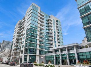 123 S Green St APT 803B, Chicago, IL 60607