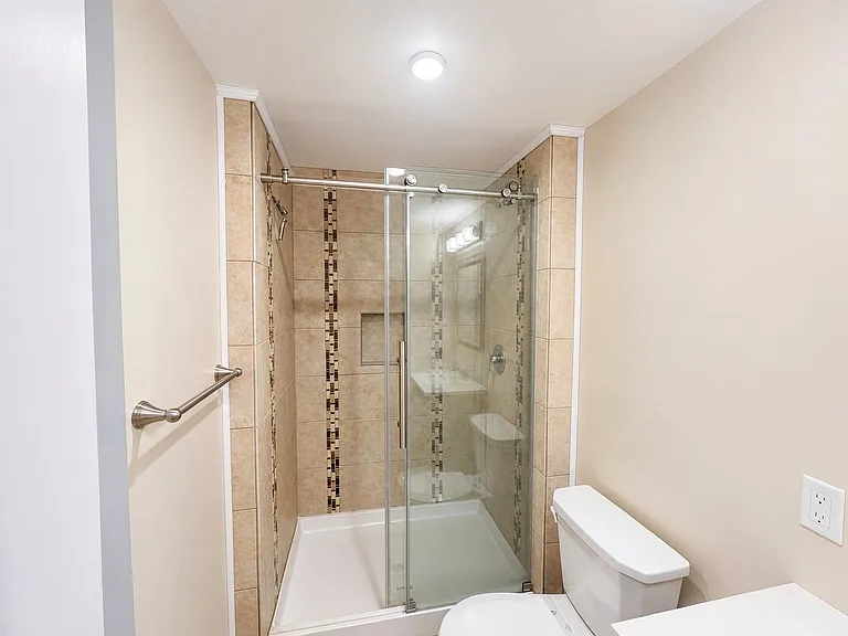 3703 Mount Vernon Ave — Photo 8