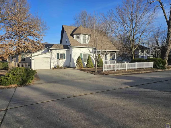 124 S 7th St, Sabetha, KS 66534