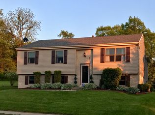 4049 Greenridge Dr, Verona, PA 15147