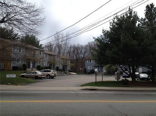 4th image of 462 Providence St