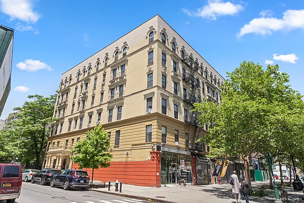 Sold by Compass | media 14