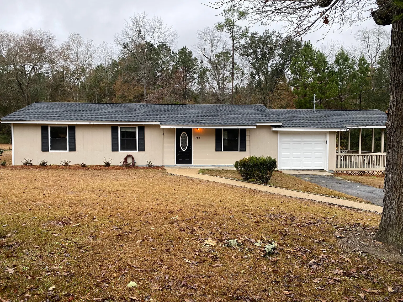 363 Forest Hills Dr — Photo 1