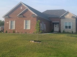 1114 Invitational Dr, Metamora, MI 48455