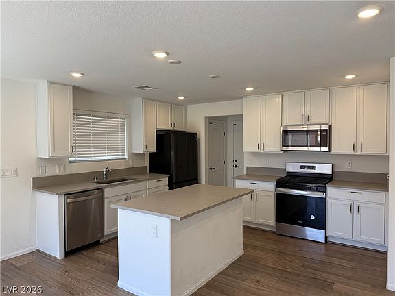 4th image of 5299 Barcola Ave