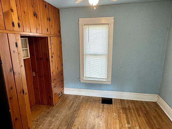 3rd image of 2143 Palace Ave SW #1