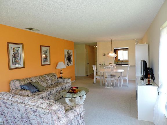 5th image of 201 Saint Lucie Ln APT 106
