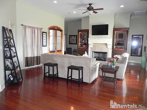 4th image of 9466 Highland Oaks Ave