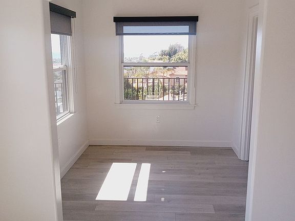 5th image of 1313 Buena Vista St APT 8