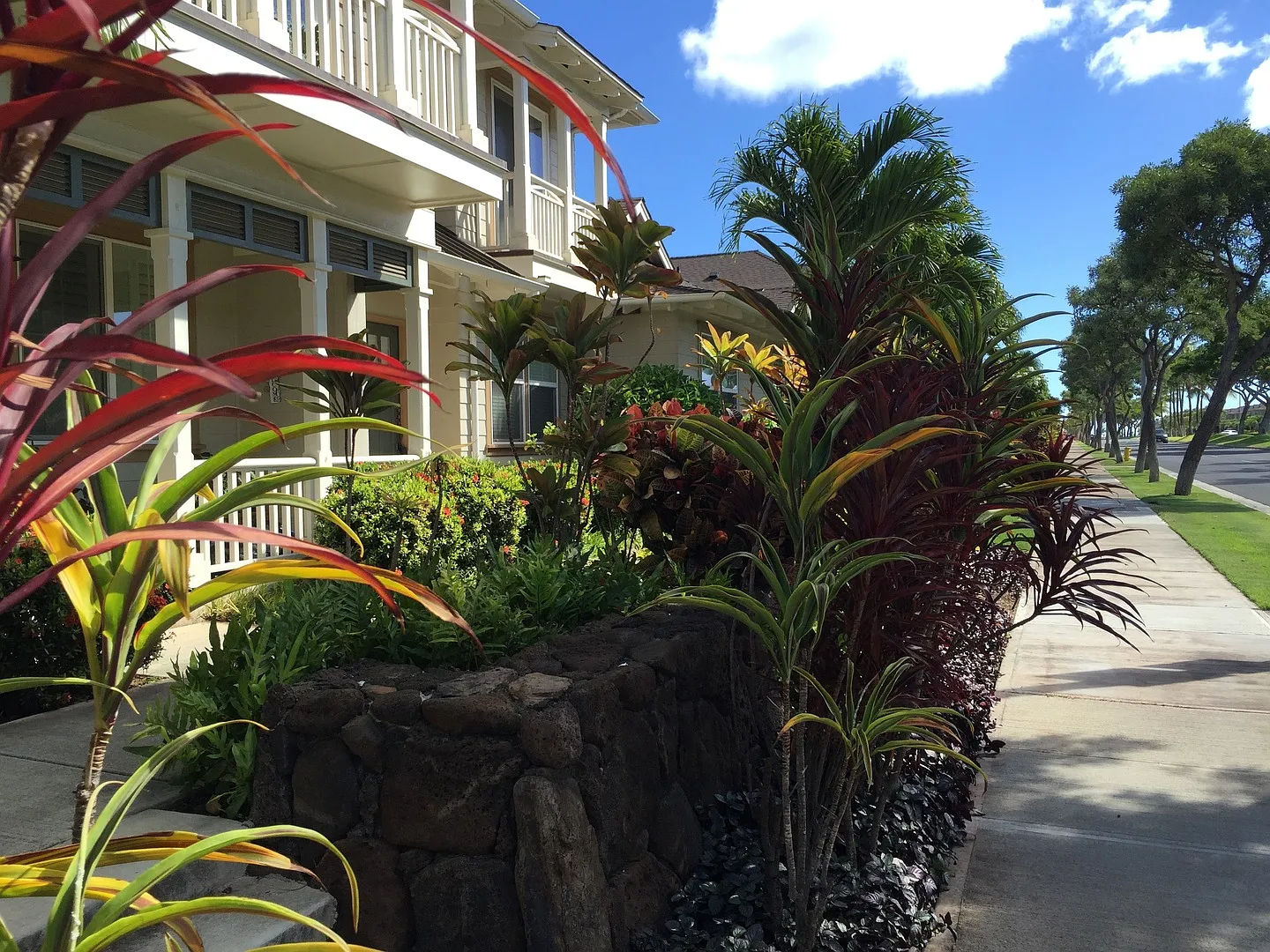 Ewa Beach | Ka Makana | Resort style living | 3 Bed 3 Bath 2 Car Garage Townhome — Photo 3