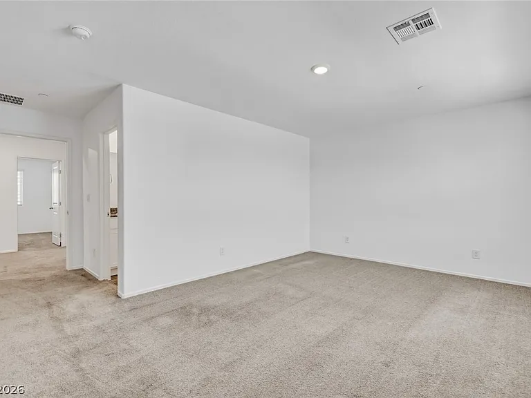 1137 Meadow Sparrow Pl — Photo 37