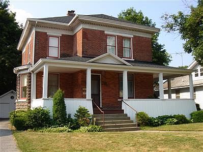 1st image of 611 E Apple Ave