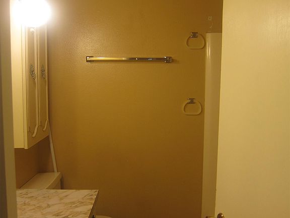 5th image of 503 N Georgia Ave